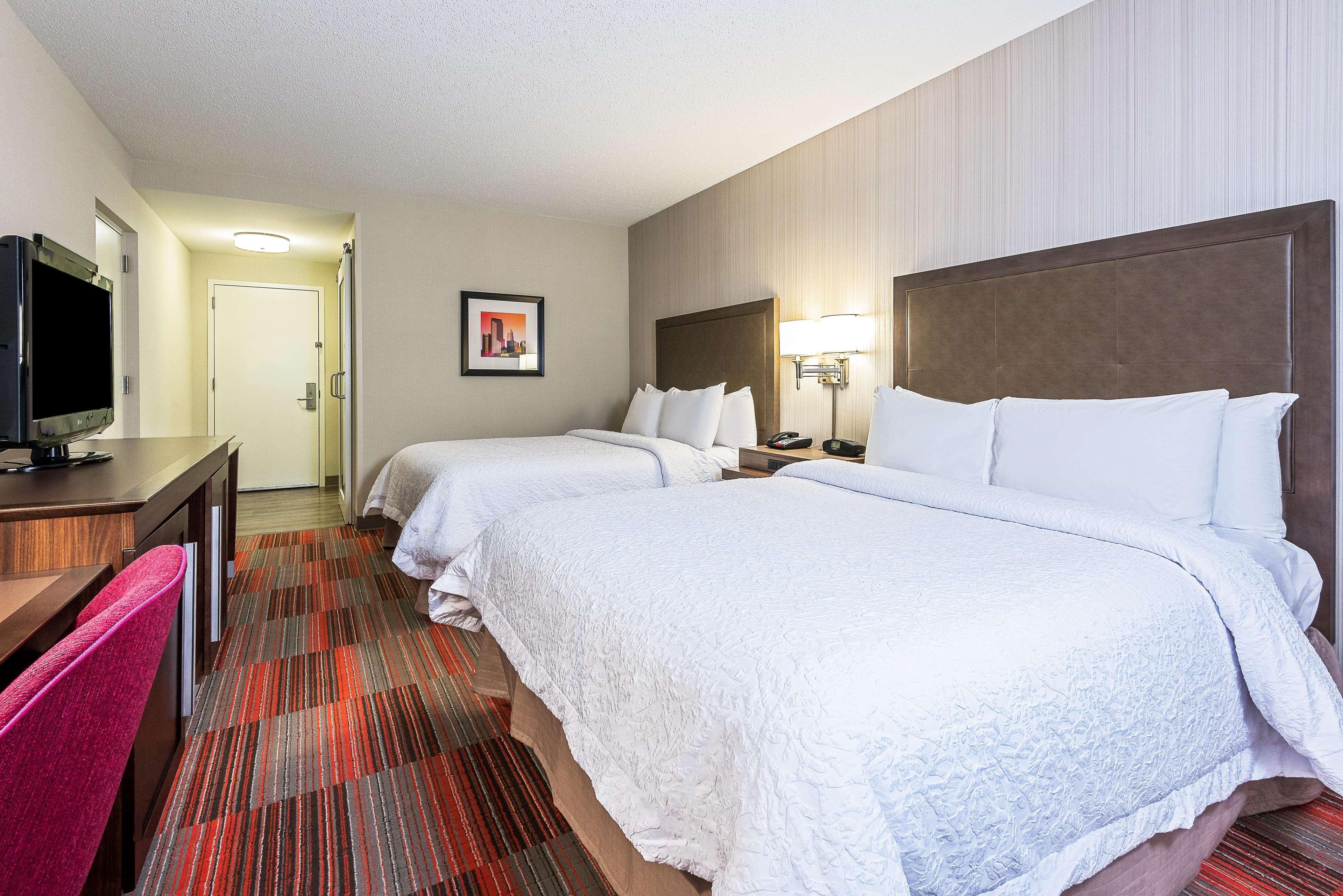 Hampton Inn Charlotte Uptown Exterior photo