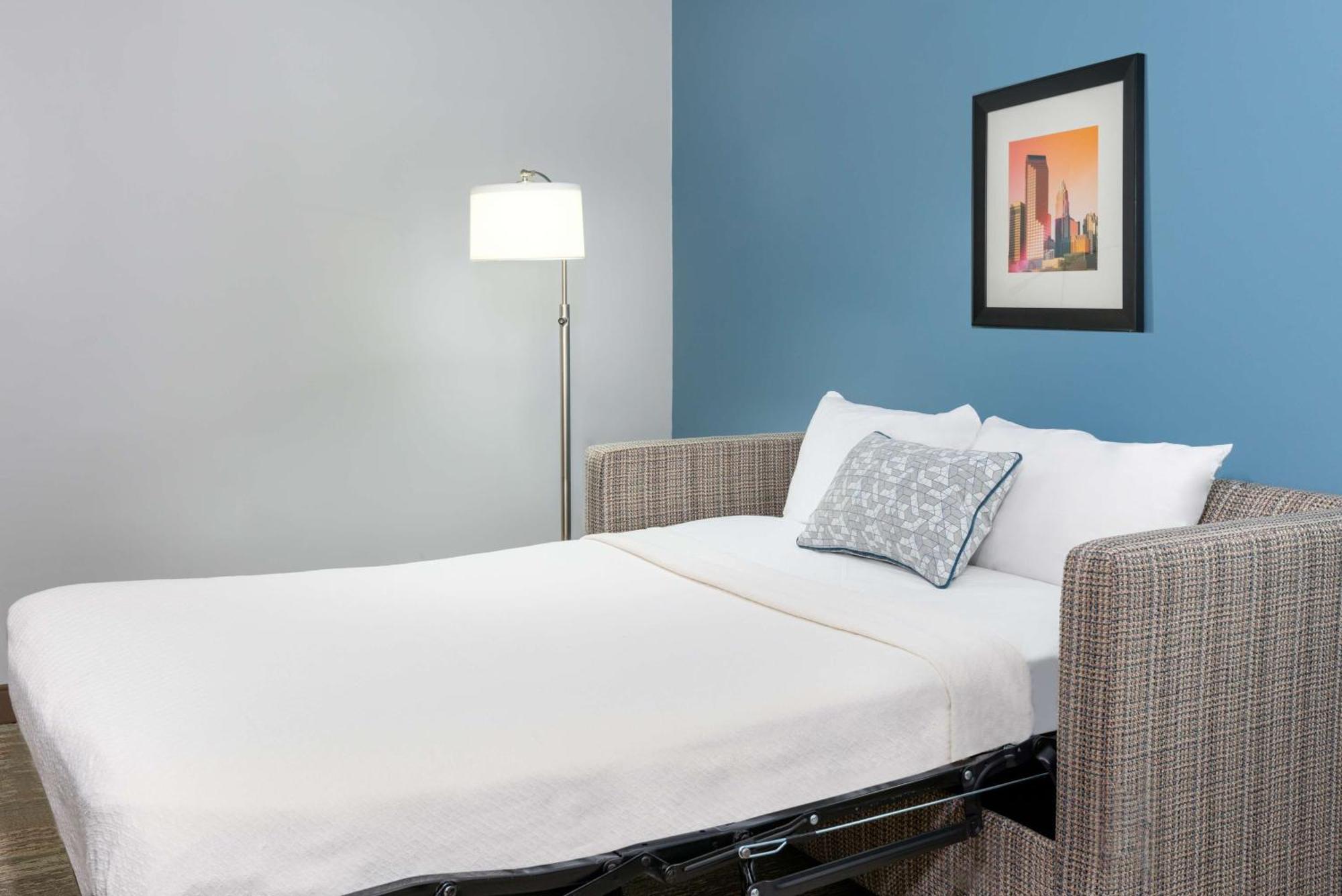 Hampton Inn Charlotte Uptown Exterior photo